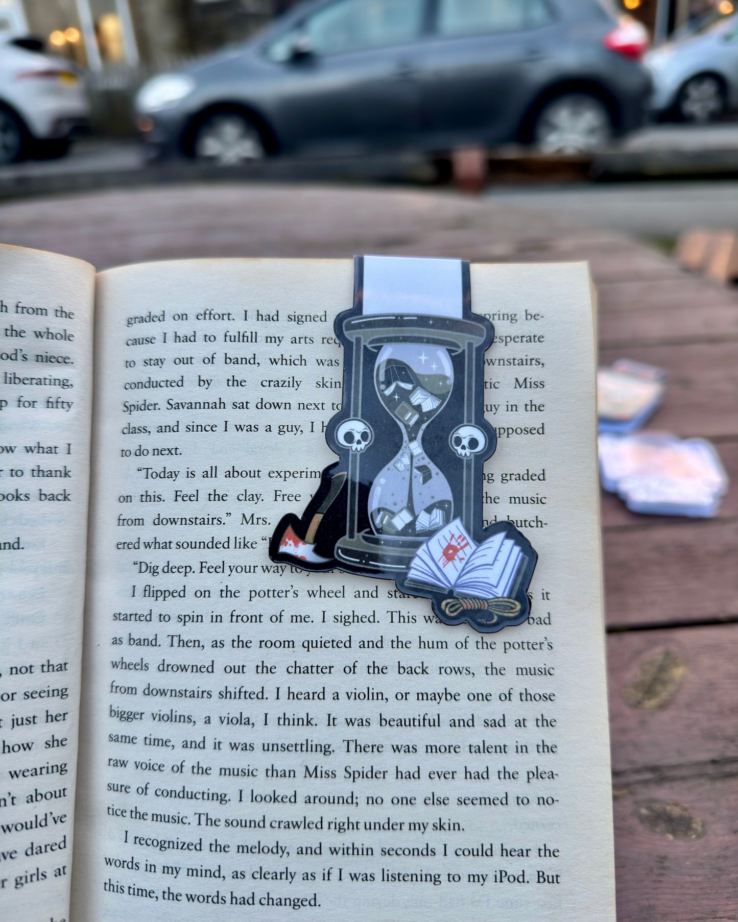 Horror Sandglass Magnetic Bookmark
