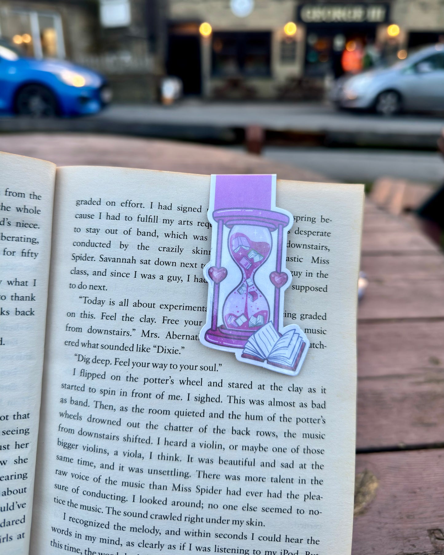 Romance Sandglass Magnetic Bookmark